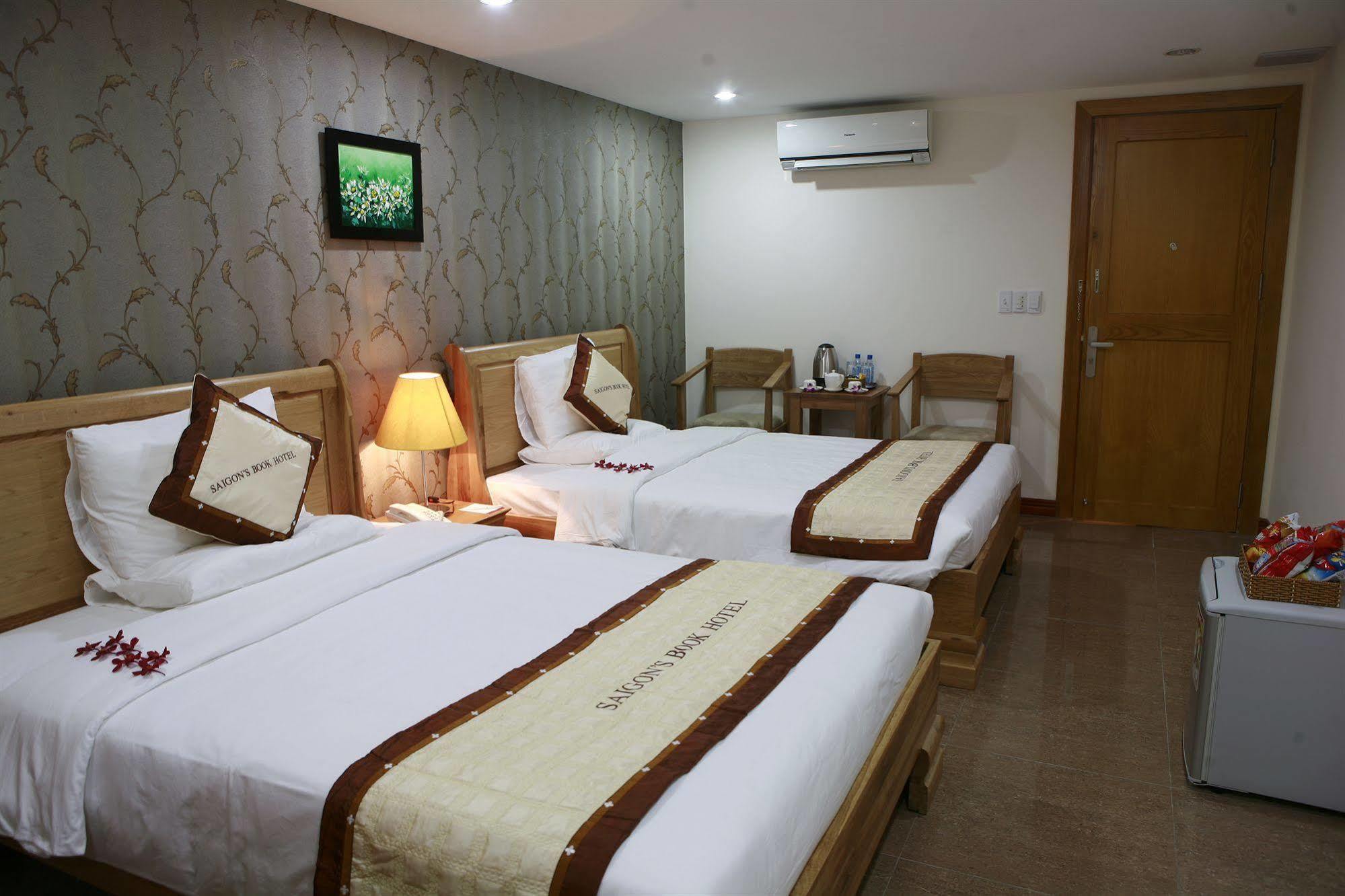 Sai Gon'S Book Hotel Хошимин Екстериор снимка